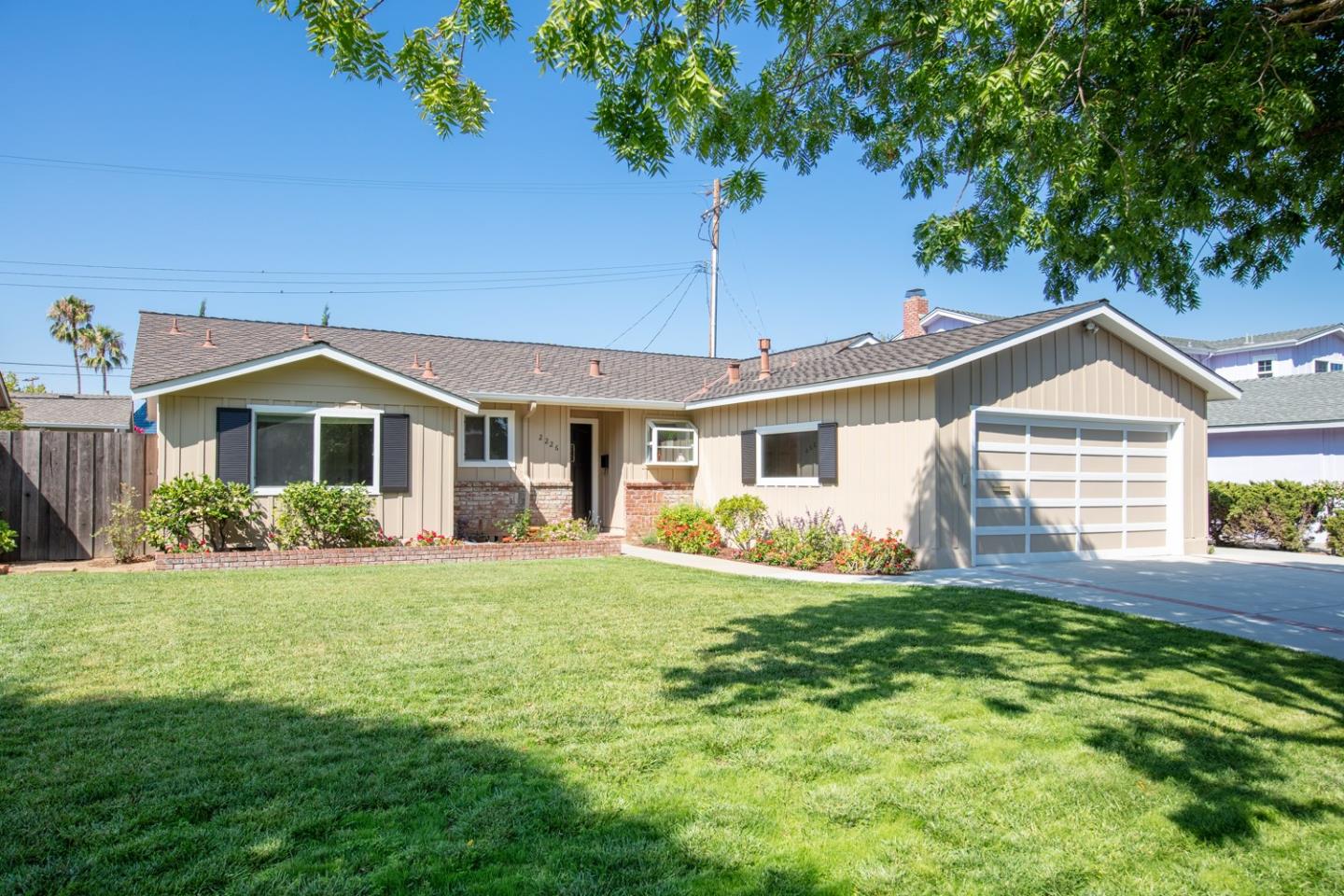 2226 Casa Mia Dr, San Jose, CA 95124